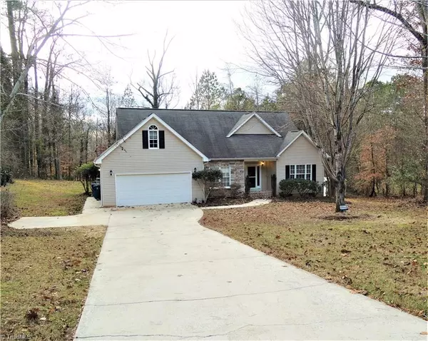 Summerfield, NC 27358,7617 Whitaker DR