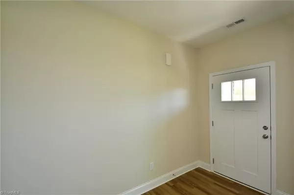 King, NC 27021,132 Ascender DR