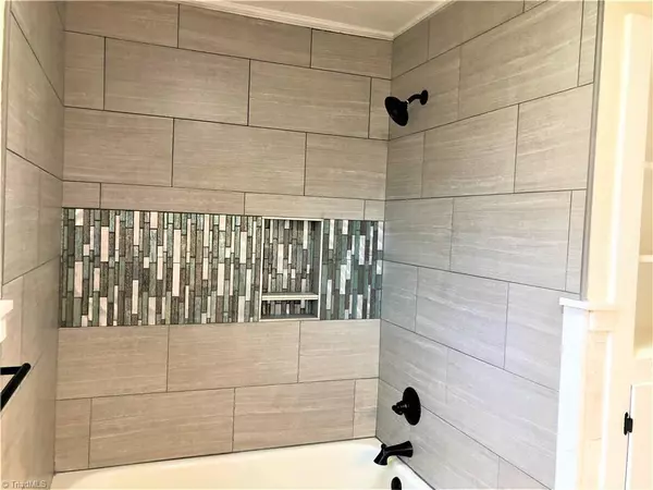 Mocksville, NC 27028,466 Gladstone RD