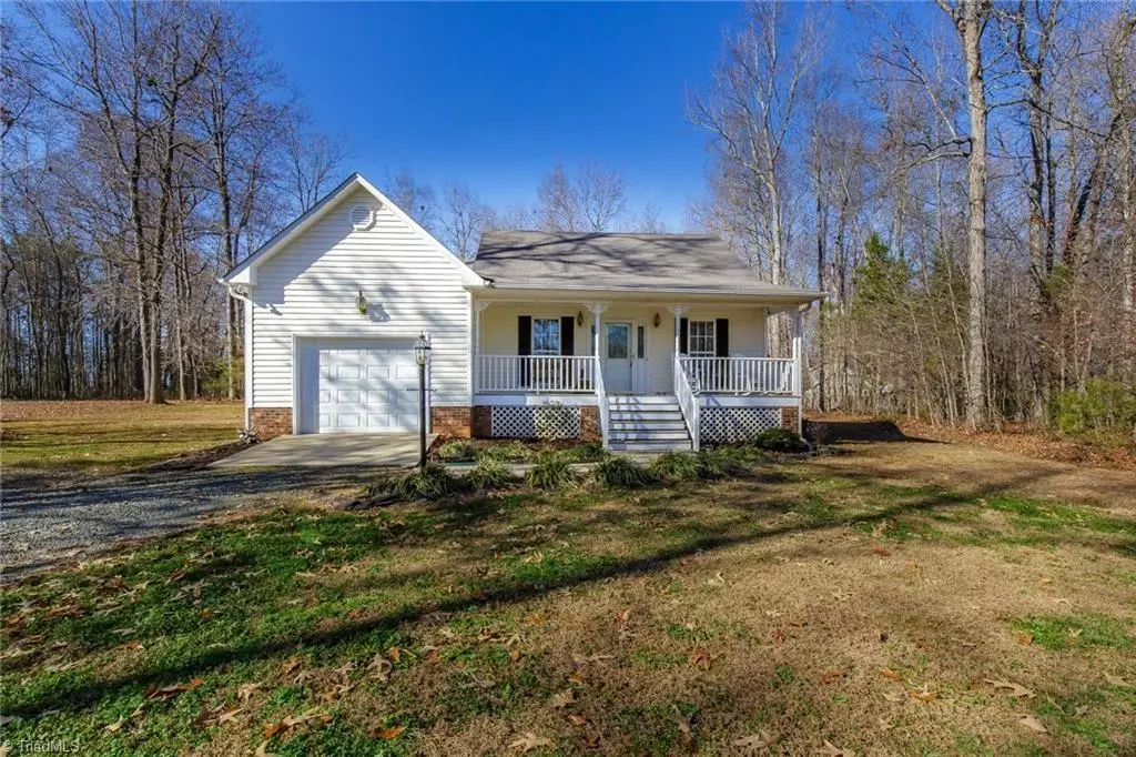 Snow Camp, NC 27349,8553 Black Walnut CT