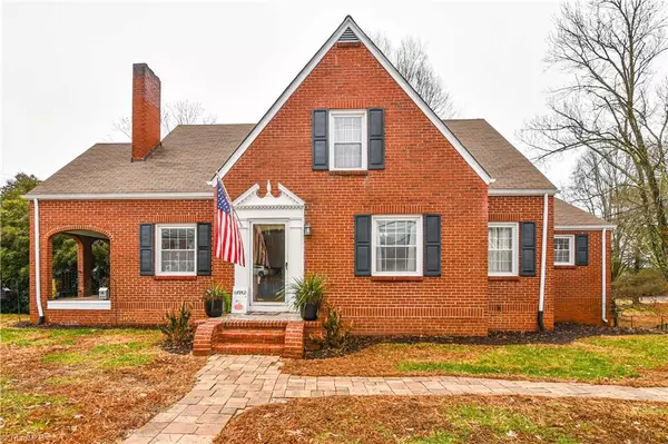 208 E Main ST, Stoneville, NC 27048