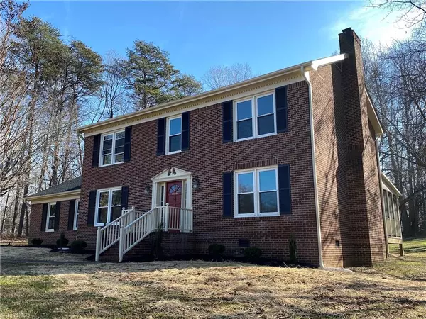 Kernersville, NC 27284,7193 Round Hill CT