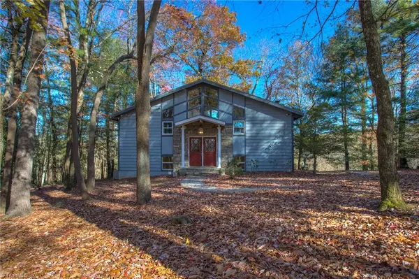 Roaring Gap, NC 28668,1116 Country Club RD