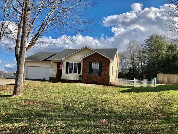 Mocksville, NC 27028,530 Mountview DR