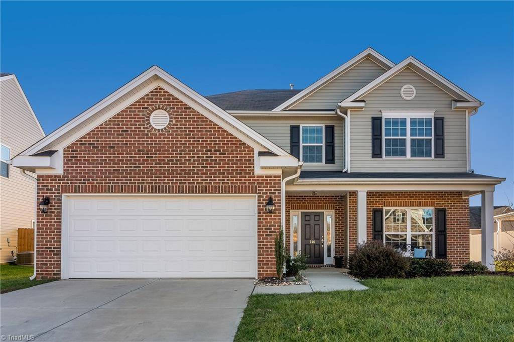 746 Breeders Cup DR, Whitsett, NC 27377