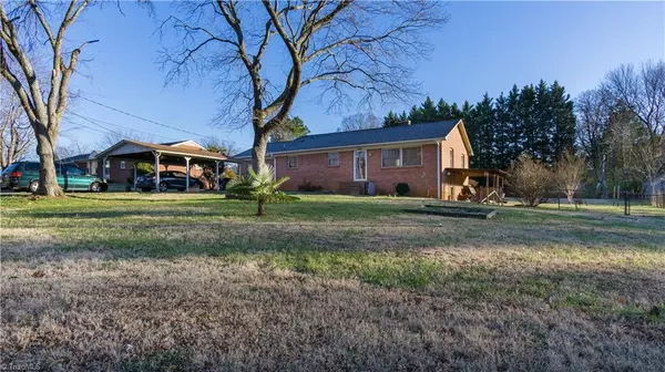 1704 Mangum ST, Winston Salem, NC 27127