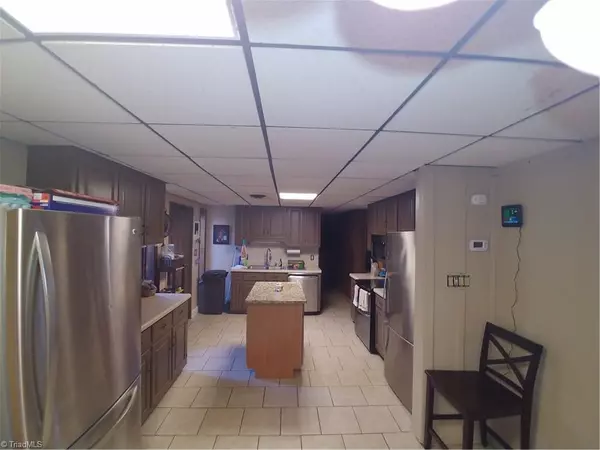 Stoneville, NC 27048,177 Laurel Bluff RD