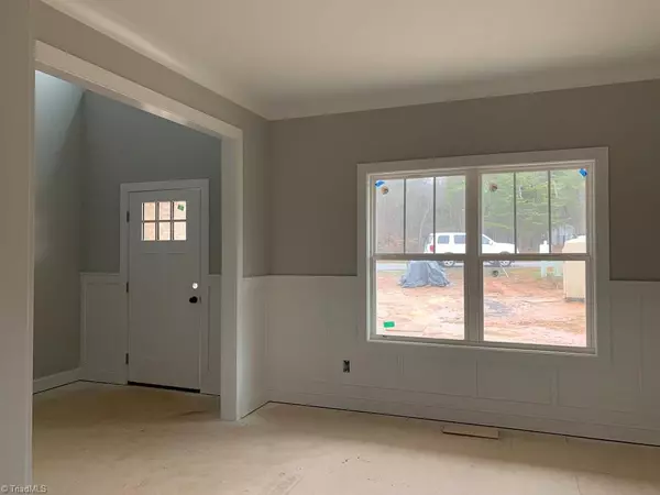 Advance, NC 27006,149 Laurens CT