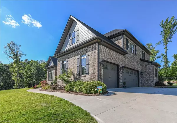 Summerfield, NC 27358,4104 Strader CT