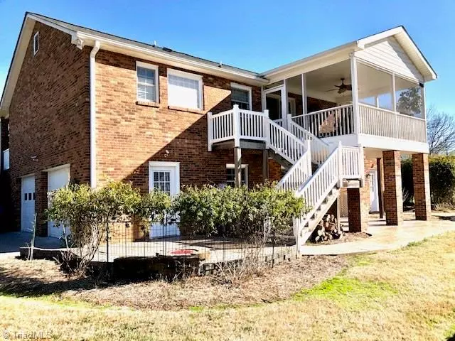 Mocksville, NC 27028,845 Howell RD