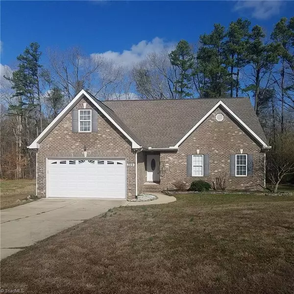 329 Lacewood CT, Randleman, NC 27317