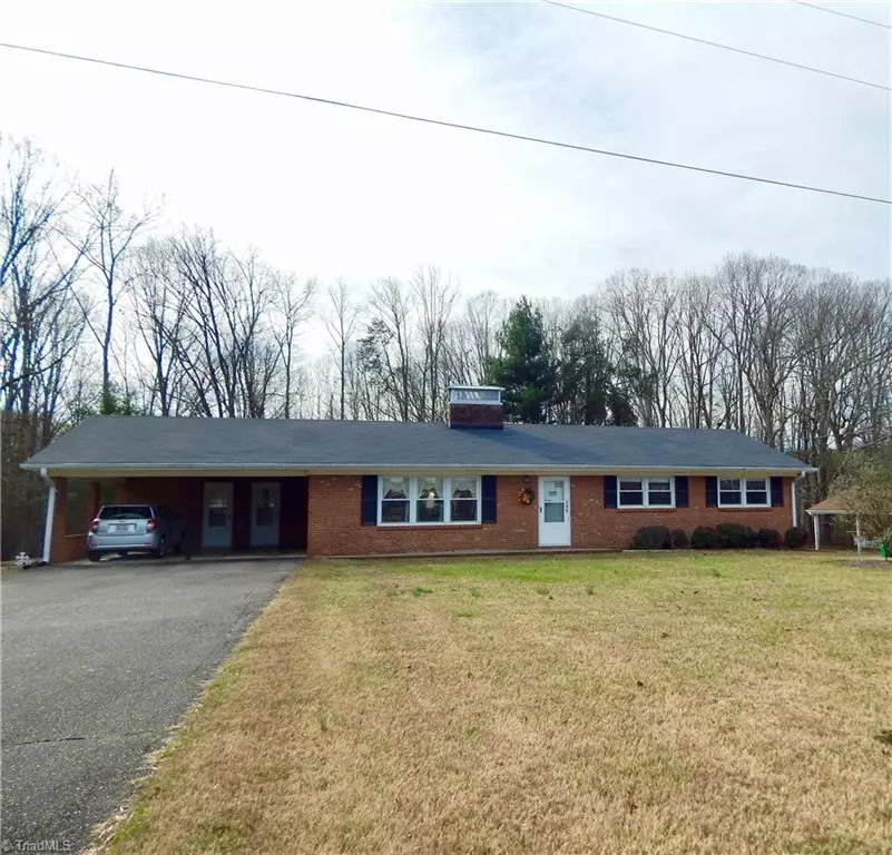 King, NC 27021,232 Greystone DR