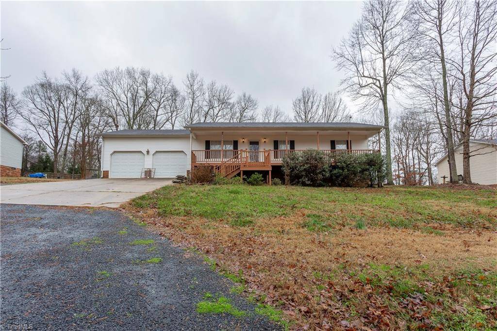 3779 Earnhardt RD, Asheboro, NC 27205