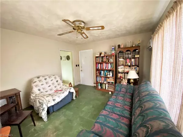 Summerfield, NC 27358,4314 US Highway 220 N