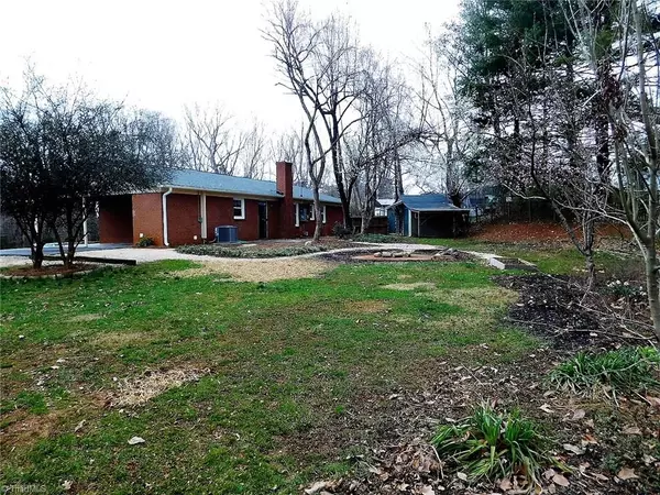 King, NC 27021,126 Cascade CT