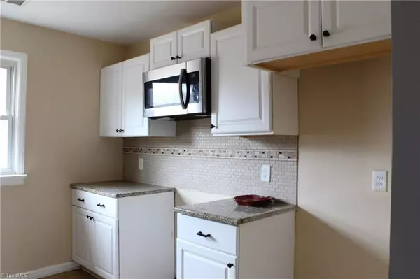 King, NC 27021,343 Weatherford DR