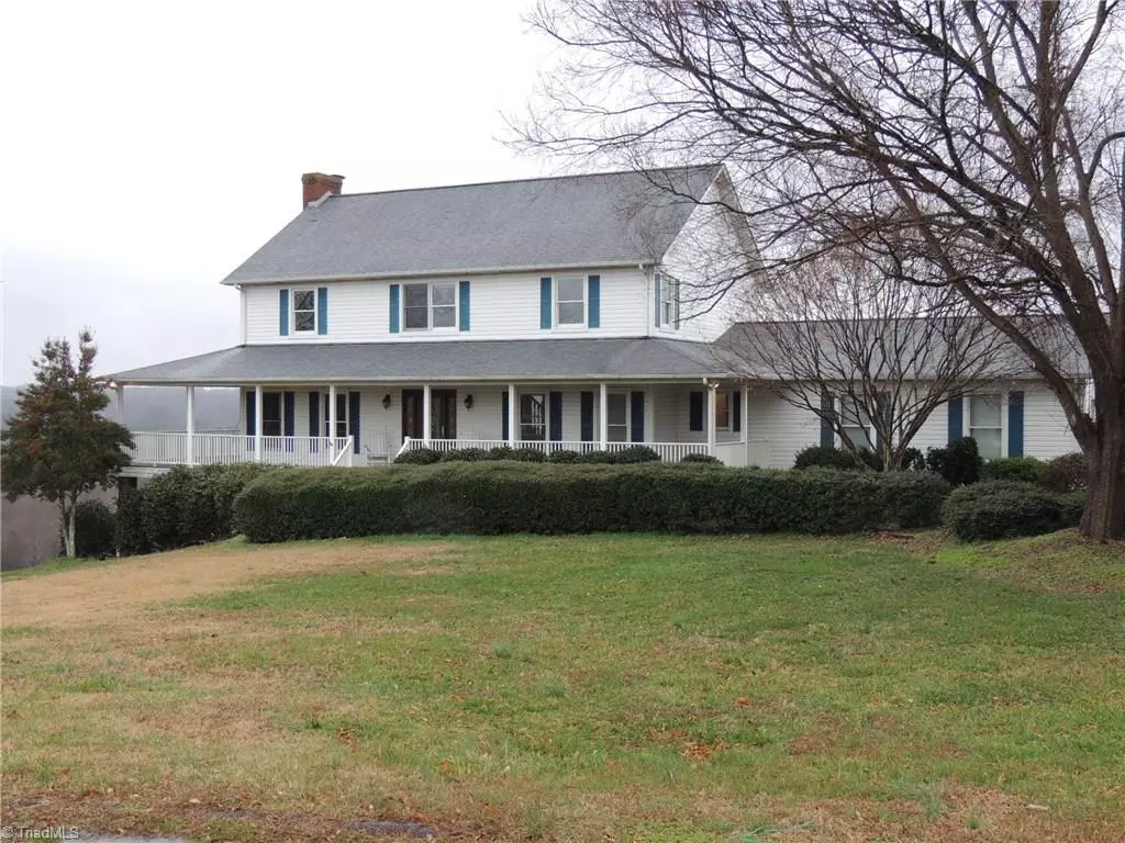 Mocksville, NC 27028,186 Linda LN