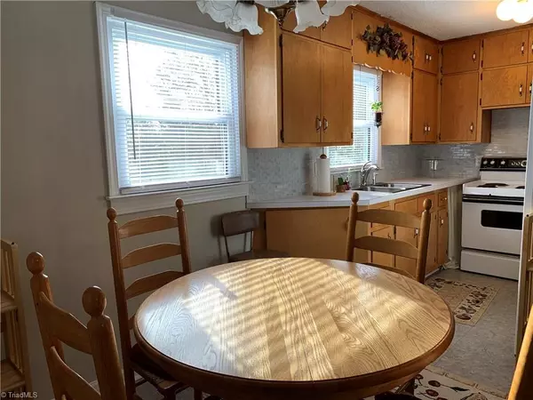 Summerfield, NC 27358,7207 Dupree DR