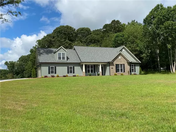 Tobaccoville, NC 27050,6840 Doral DR