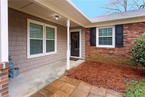 King, NC 27021,129 Valleyview DR