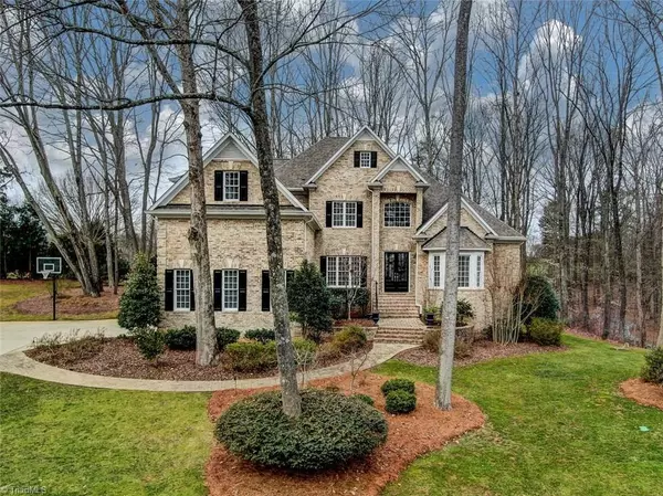 7103 Lake Henson DR, Summerfield, NC 27358