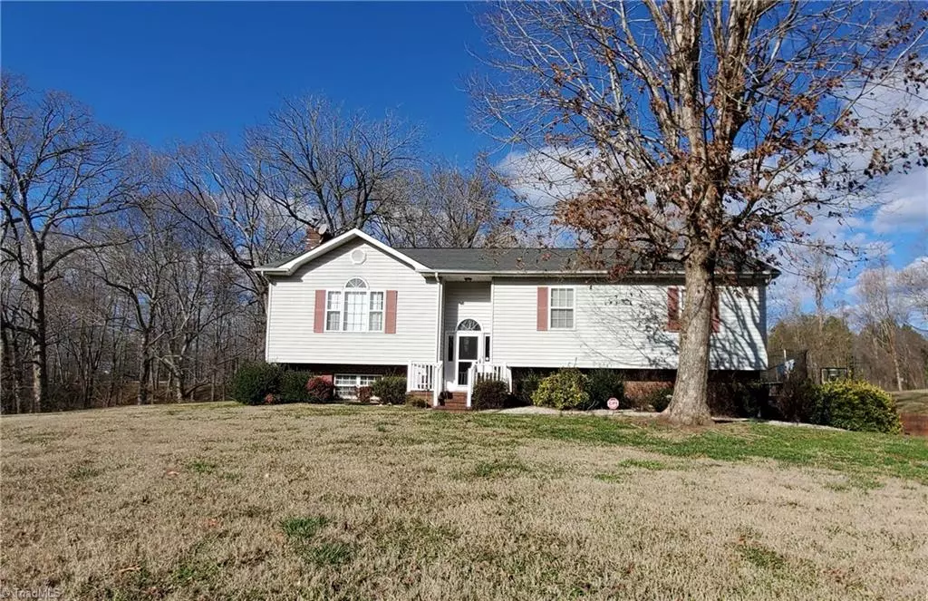 Mocksville, NC 27028,170 Boone Farm RD