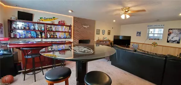 Mocksville, NC 27028,170 Boone Farm RD