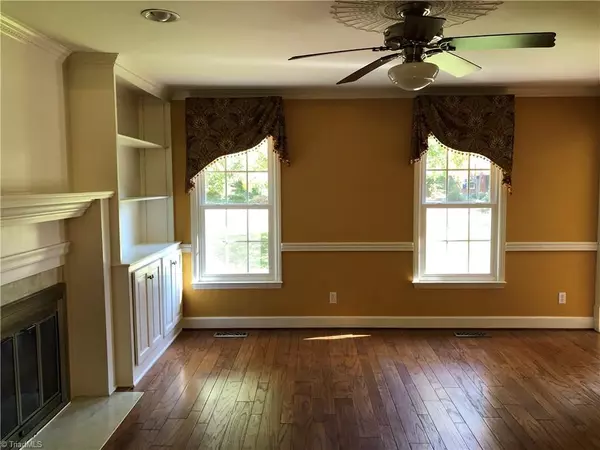 Mocksville, NC 27028,285 Magnolia AVE