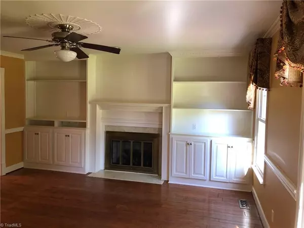 Mocksville, NC 27028,285 Magnolia AVE