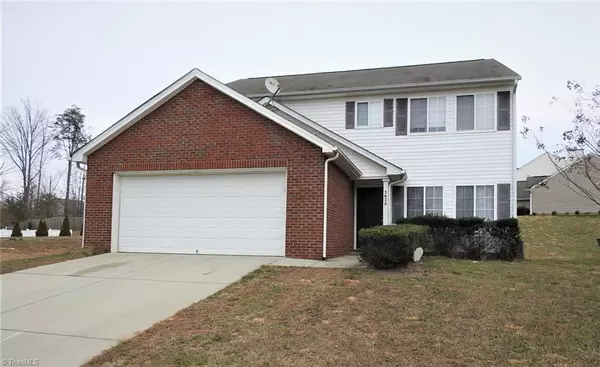 5620 Fisherman DR, Browns Summit, NC 27214