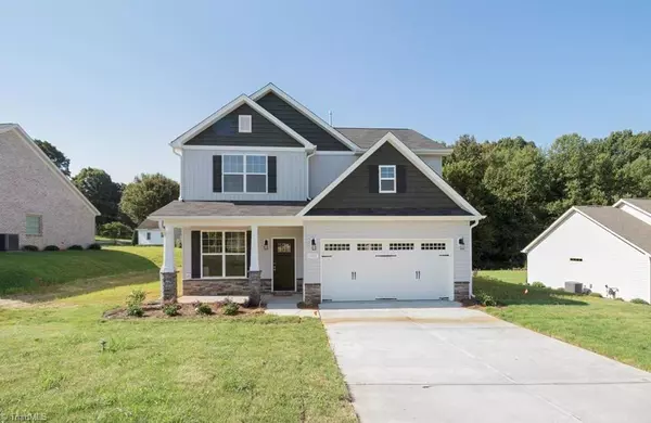 120 Ascender DR, King, NC 27021