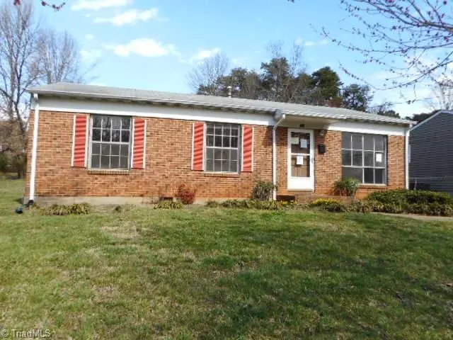 Winston Salem, NC 27107,921 Woodcote DR