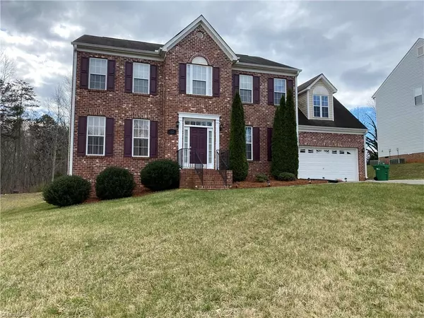 King, NC 27021,112 Oakmont LN