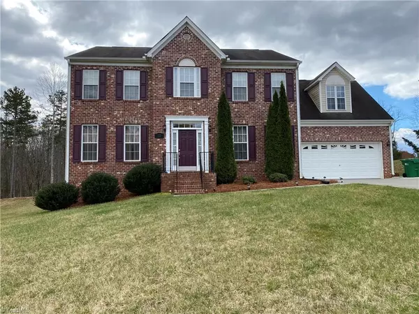 King, NC 27021,112 Oakmont LN