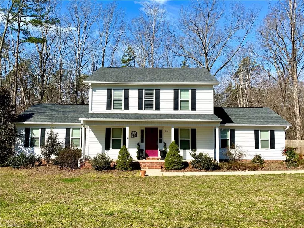 Stoneville, NC 27048,220 Saint Andrews DR