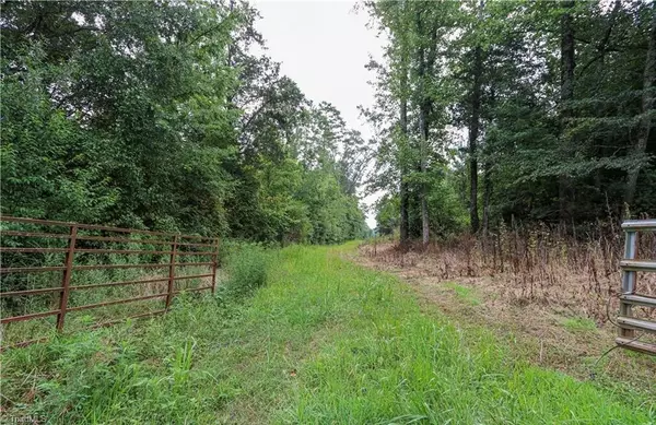 Yadkinville, NC 27055,00000 Horseshoe RD