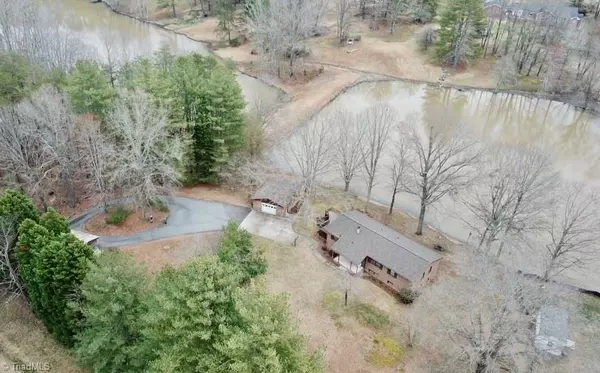 7776 Eversfield RD, Summerfield, NC 27358