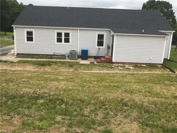 Mocksville, NC 27028,173 Oak Grove Church RD