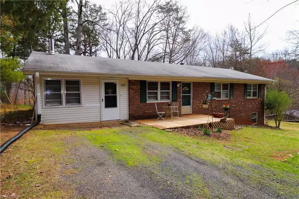 Stoneville, NC 27048,259 Hutchinson RD