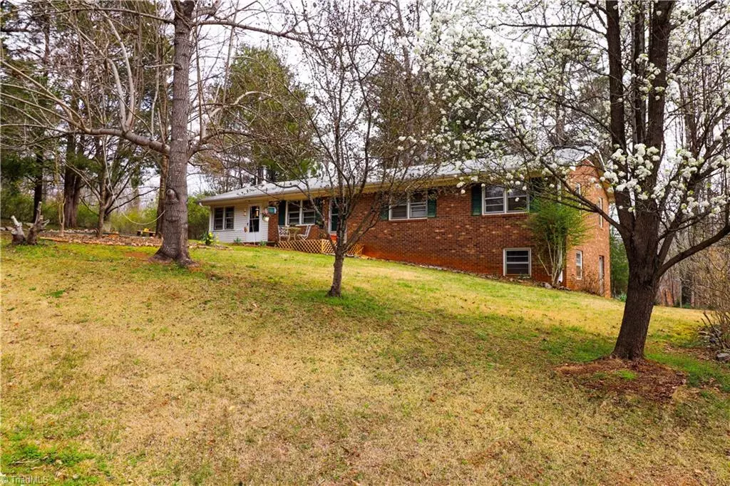 Stoneville, NC 27048,259 Hutchinson RD