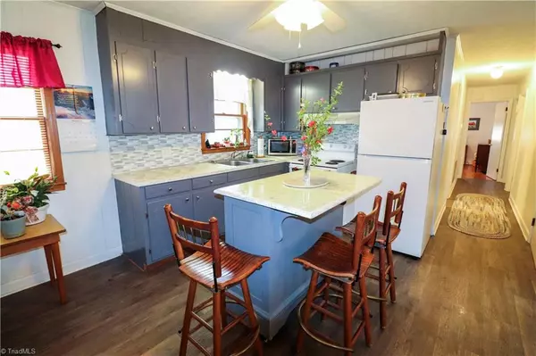 Stoneville, NC 27048,259 Hutchinson RD