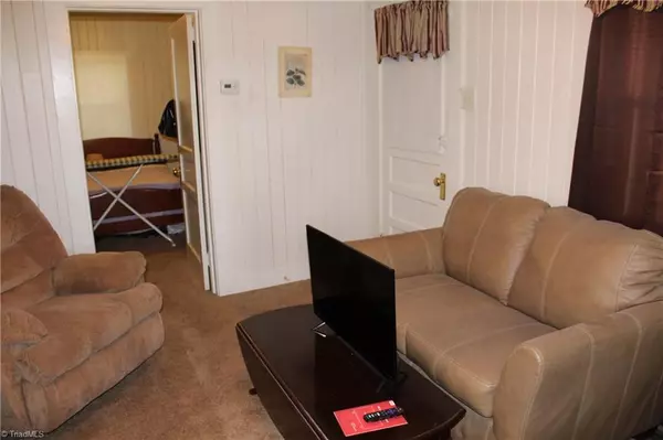 Winston Salem, NC 27103,4758 Kinnamon RD