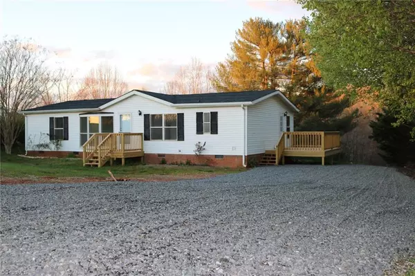 Pilot Mountain, NC 27041,116 Fox Run LN