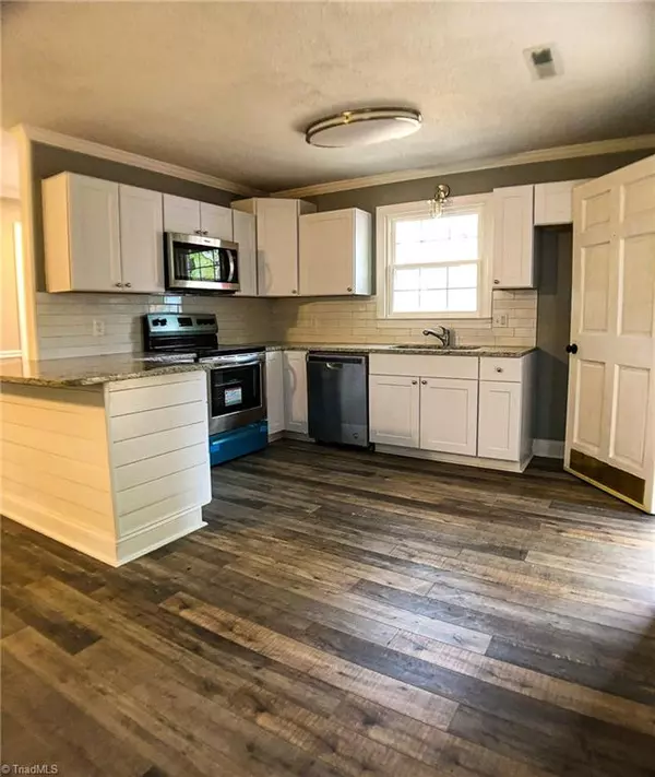 King, NC 27021,106 Partridge LN