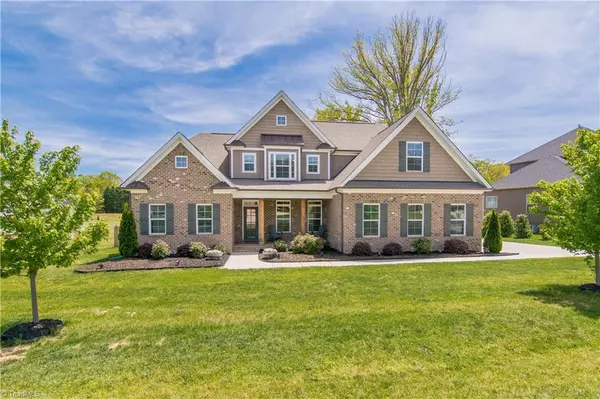 6008 Carlson Ridge CT, Summerfield, NC 27358