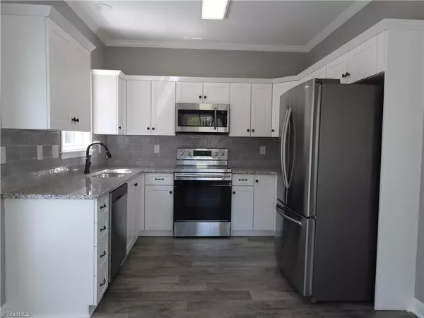 King, NC 27021,621 Dalton RD