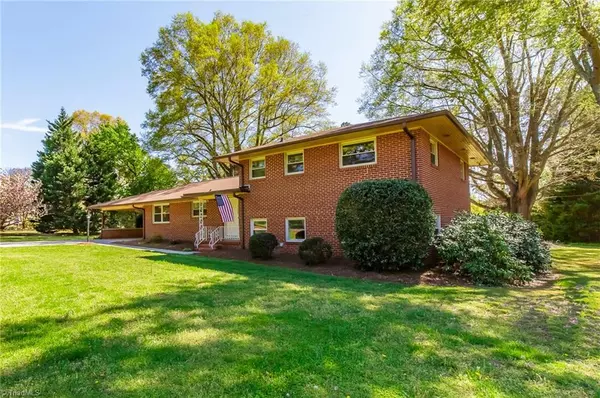 2608 Saddle Club RD, Burlington, NC 27215