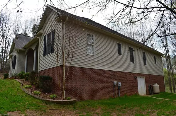 Millers Creek, NC 28697,157 Eastridge LN