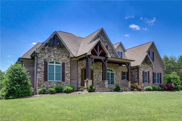 6989 Haw View CT, Summerfield, NC 27358