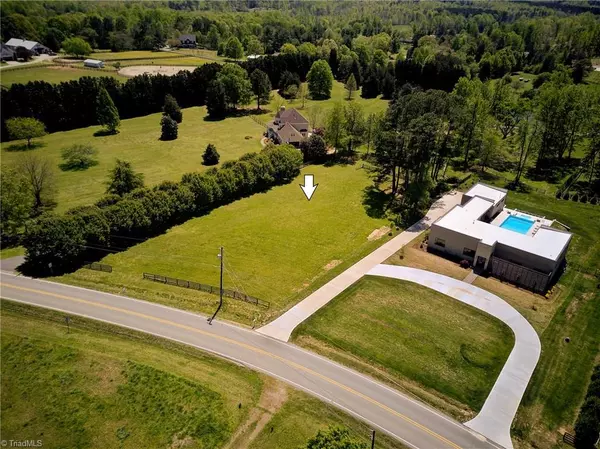 Oak Ridge, NC 27310,5707 Bunch RD